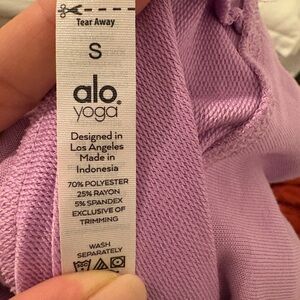 ALO Yoga Lavender Women's Sweater